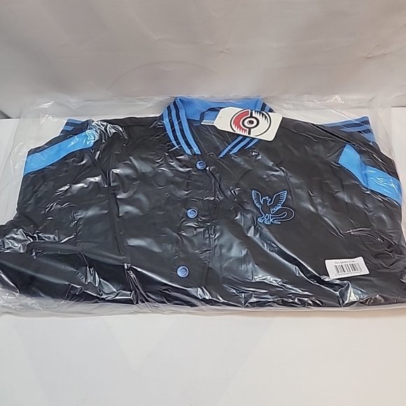 Articuno Pokémon Jackets Black Insulated Snap-Down Jacket - Adult Unisex - Picture 3 of 3